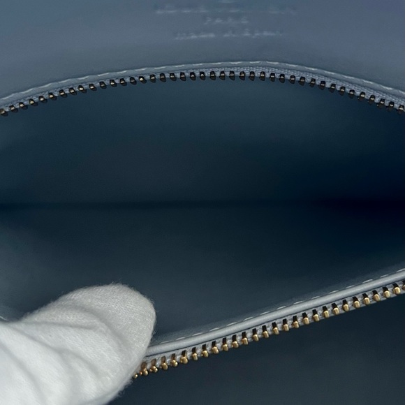 Louis Vuitton Monogram Vernis Houston - Picture 9 of 13